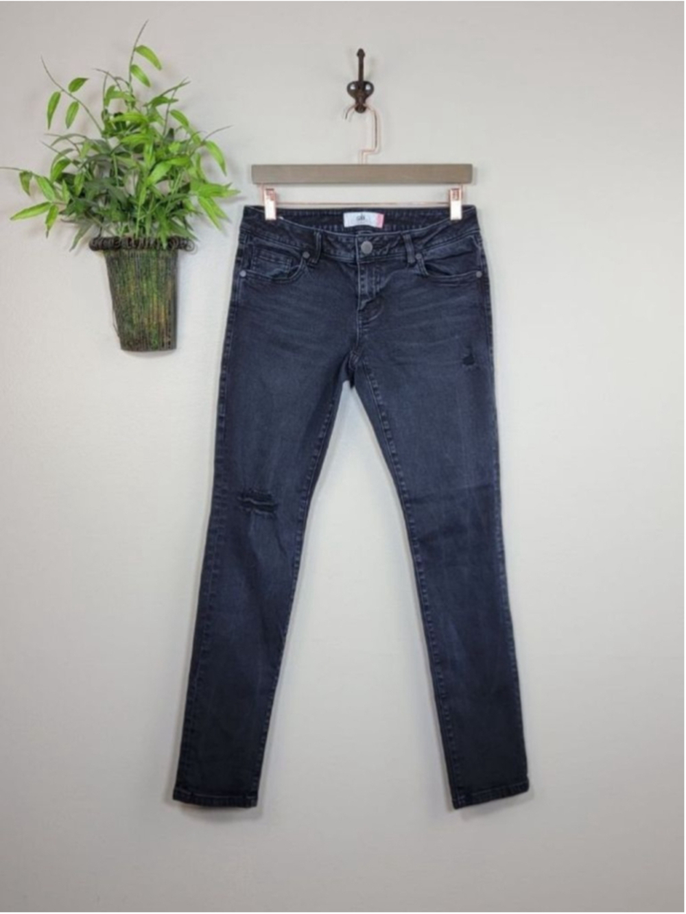CAbi #3387 Slim Boyfriend Jeans Black Ripped Knee Distressed Straight Stretch 0